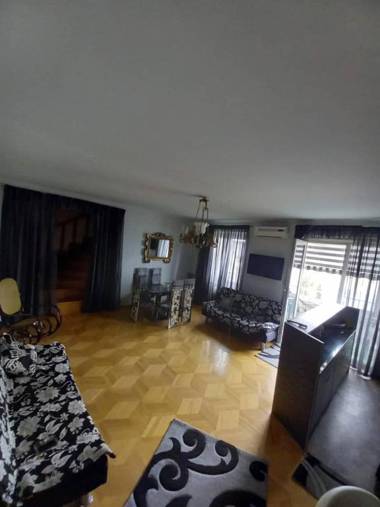 Nino Duplex Apartment