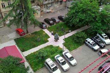 Apartment on Kazbegi Avenue