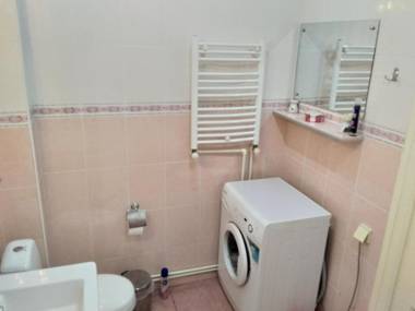 Apartment at Baratashvili 10