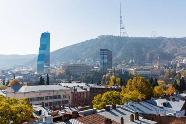 Apartment Tato And Nini's