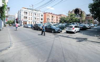 White Apartment Old Tbilisi