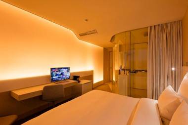 The Grove Design Hotel