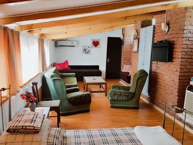 Bright Cozy Apartment Tbilisi Best Location