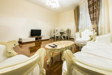 Sweet Home VIP 5 at Freedom Square