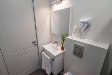 8 Rooms Apartotel On Meidan