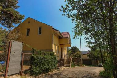 Apartment Gardens 44