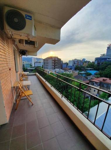 5 Rooms near 300 Aragveli metro station