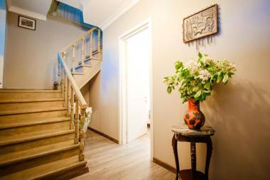 Freedom Square Apart Hotel