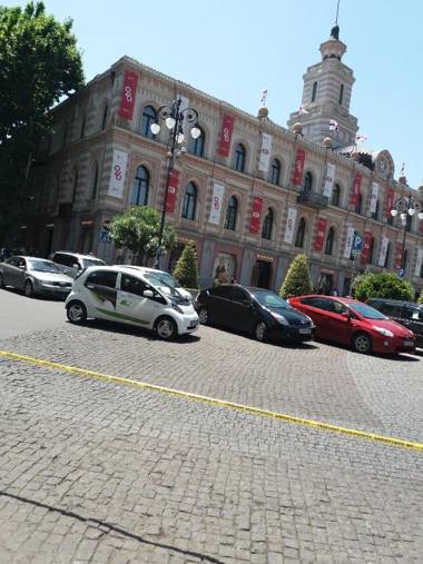 Freedom Square Apartment