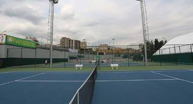 Tbilisi Apartment Tennis court