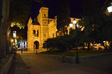 Tbilisi Modern Apartment on Rustaveli avenue