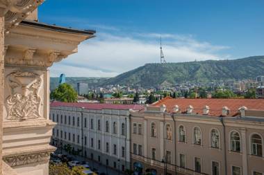 Family apartment on Agmashenebeli