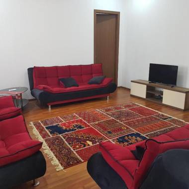 Mahan near fabrika hostel