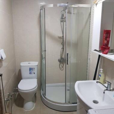 Mahan near fabrika hostel