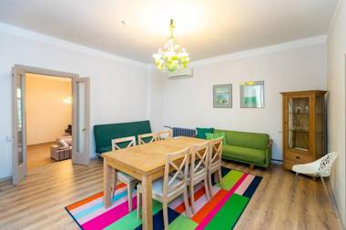 Wehost Apartment Near Fabrika