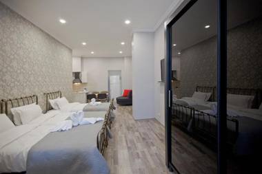 Metekhi Corner Apartments