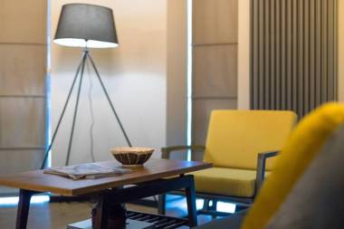 Wehost Pool and Gym Apartment