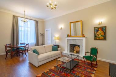 TIFLIS OPERA Aparthotel