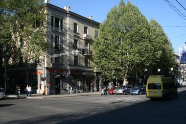 Yellow apartment in Avlabari