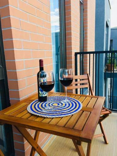 Sunny Apartment Ortachala