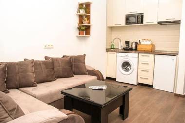 Green Floor Apartments