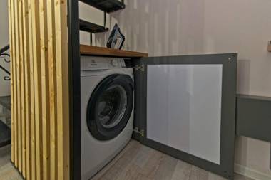 Sakhli at Chavchavadze ave 15