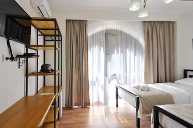 Red Room in Apart Hotel