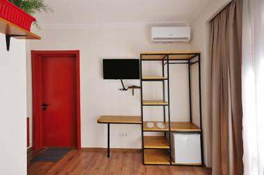 Red Room in Apart Hotel