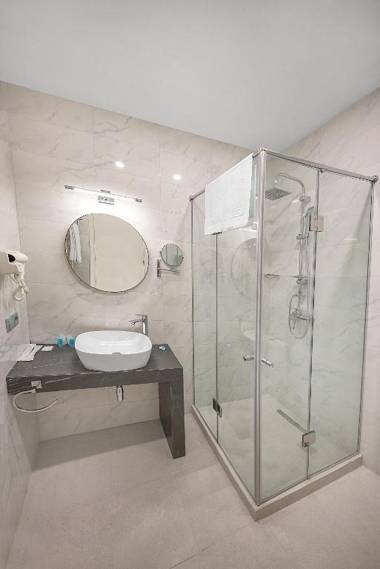 Meta Business Hotel By King David