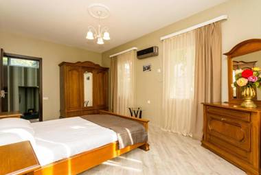 Rustaveli Apartment with 5 Star Location