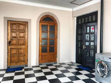 Gurami Guest House 1