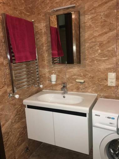 Irene's Apartments Afiks