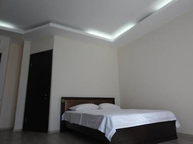 Iko's Family Apartments