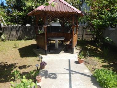 Guest House on Angisa