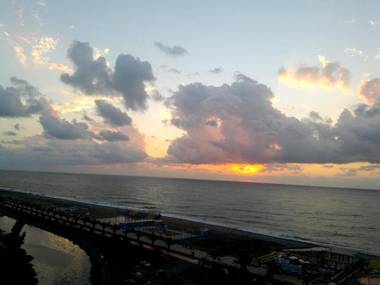 Cozy Panoramic View Apartment