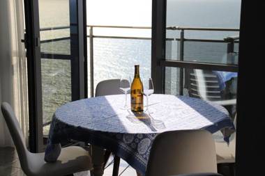 Batumi Breath Point LUXURY 2BDRM Beachfront APARTMENT