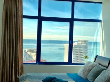 Cozy bright Apartment with amazing sea view