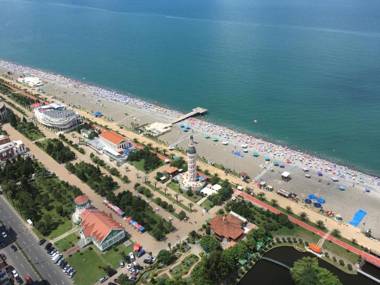 Апартаменты с видом на море и горы Шериф Химшиашвили 7б Orbi City