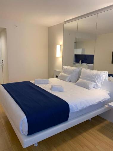 Royal Sea Breeze Apartments