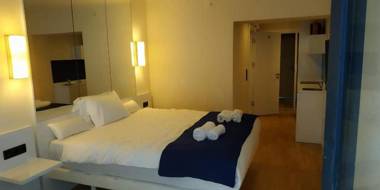 Apartment Twin Towers David