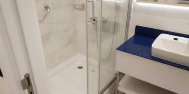 Apartment Twin Towers David