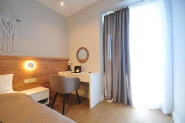 Sea view Apartment near to the Dancing and Music Fountains