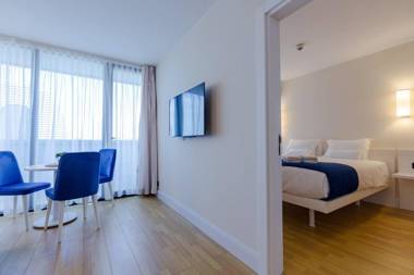 1BR Apartment With Sea View And balcony In Batumi