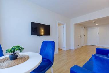 1BR Apartment With Sea View And balcony In Batumi