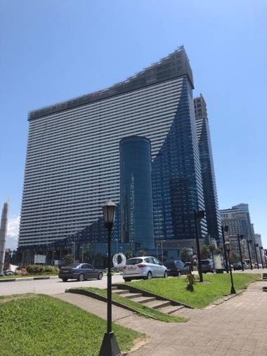 Luxe Apartment Orbi City