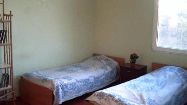 Guest House Lakoba 32