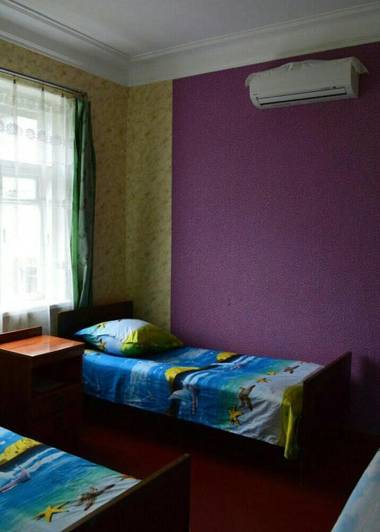 Guest House Lakoba 32