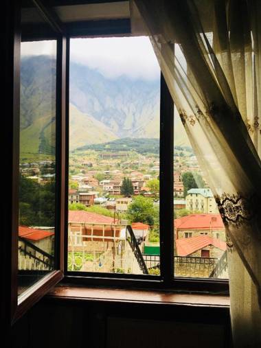 Maia's Guest House Gergeti