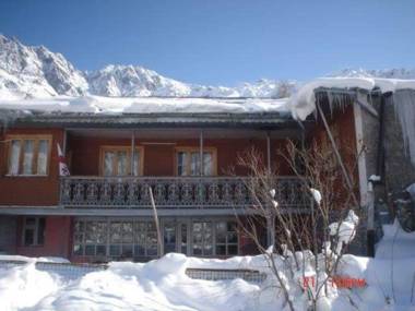 Archil and Nino Gigauri Guest House