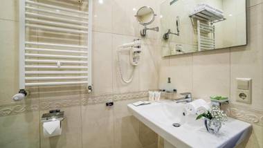 Porta Caucasia Kazbegi